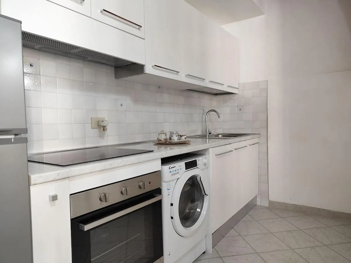 סן וינצ'נזו Appartamento Ristrutturato In Zona Centrale סן וינצ'נזו